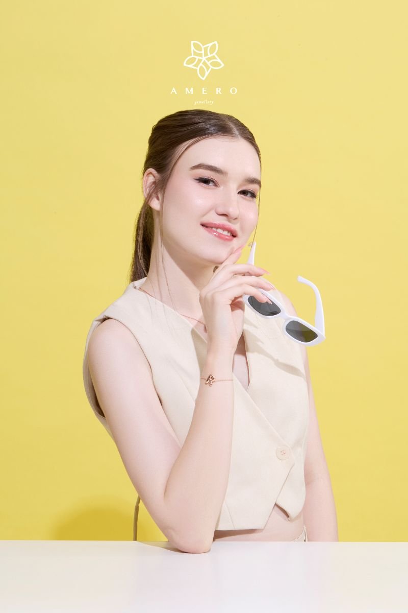 jenis perhiasan wanita elegan