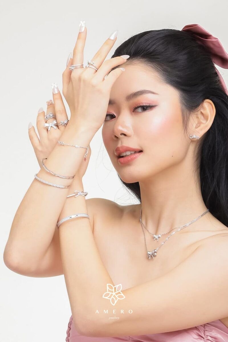gelang tangan emas wanita