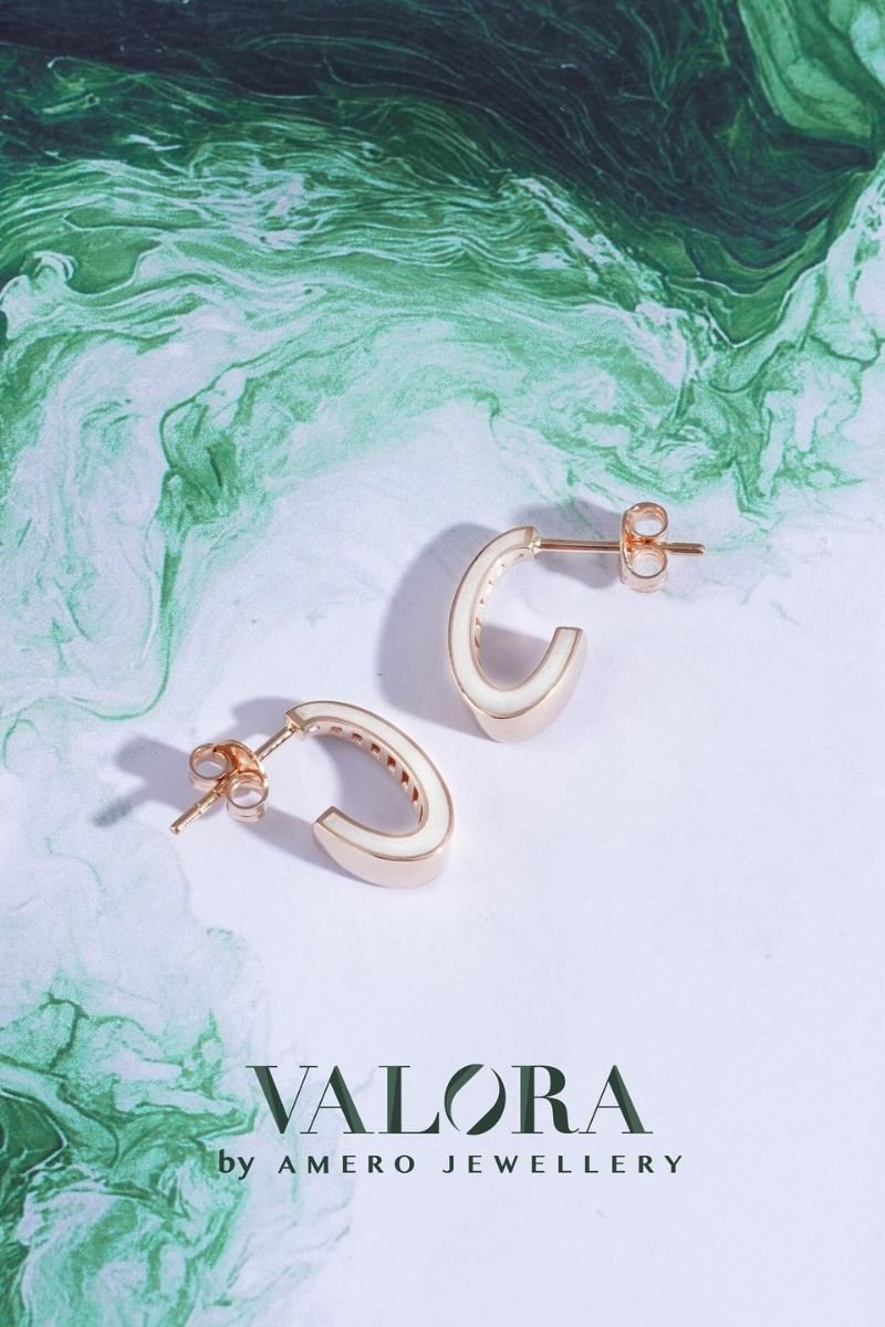 model anting emas terbaru